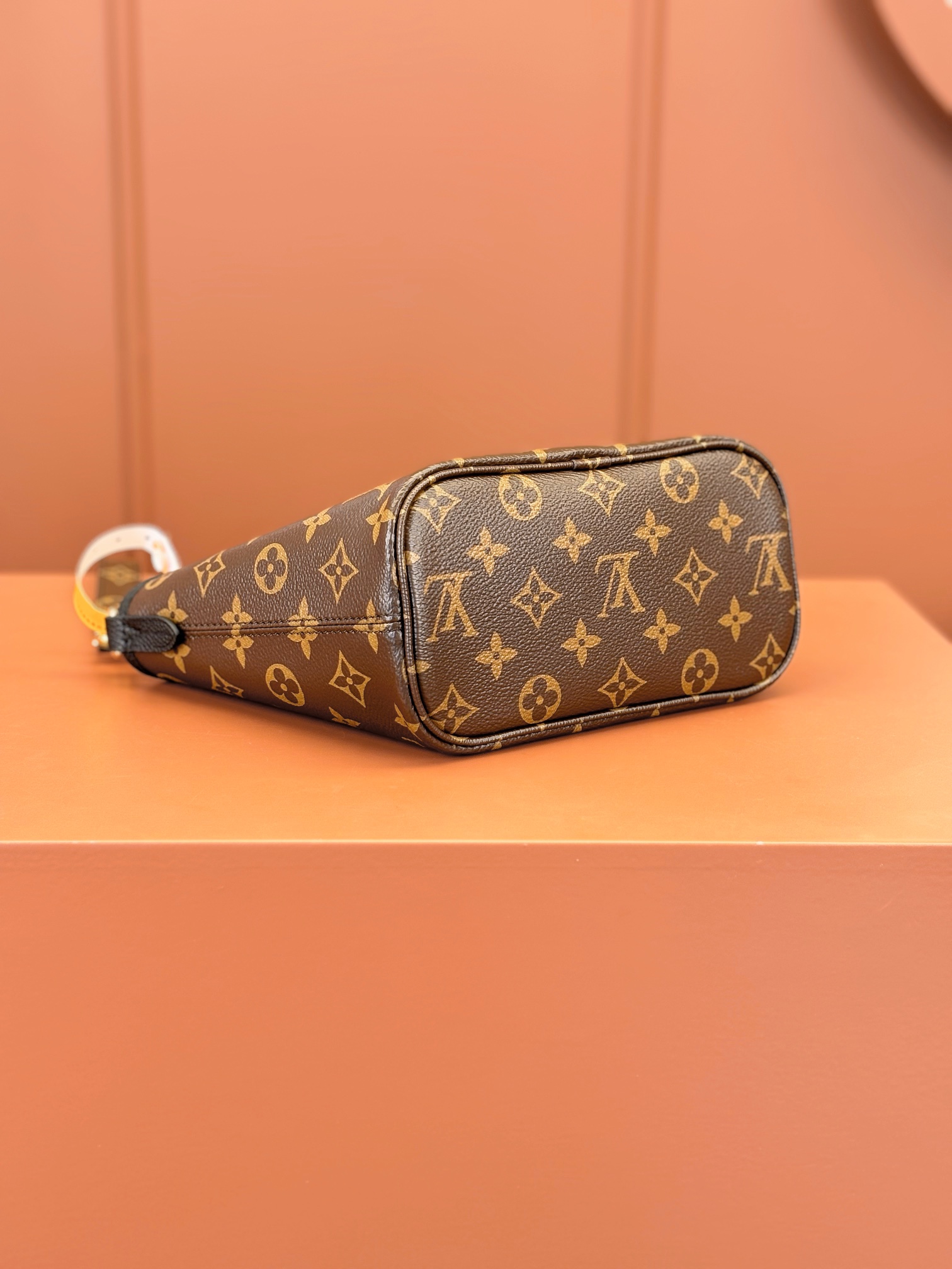 Louis Vuitton NEVERFULL INSIDE OUT BB Bag M12099