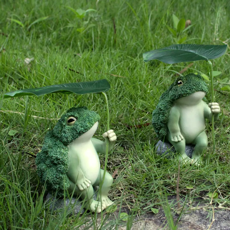 Broccoli Frog Decoration