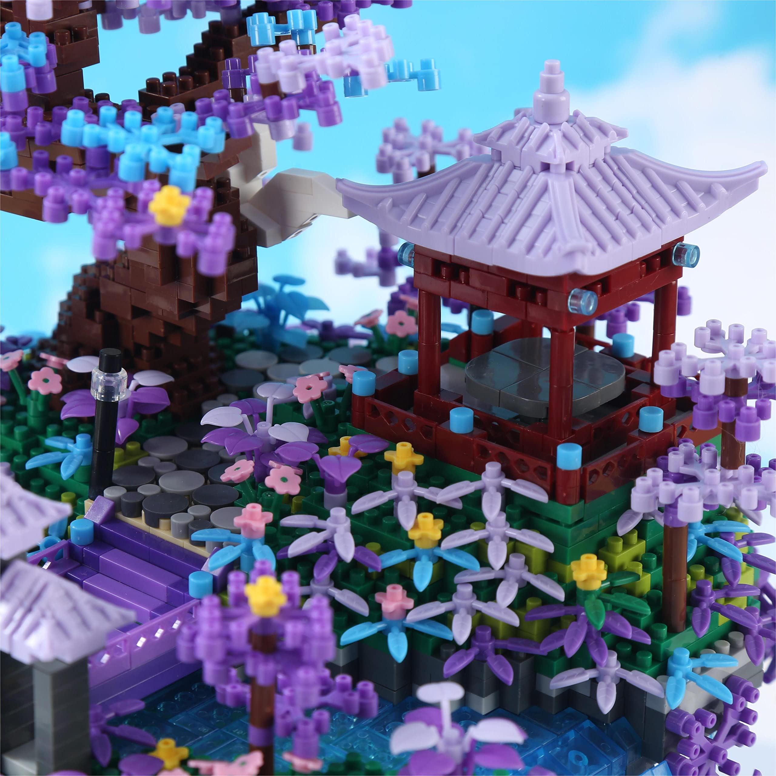🌸 Sakura Tree House Building Set – 4574 PCS