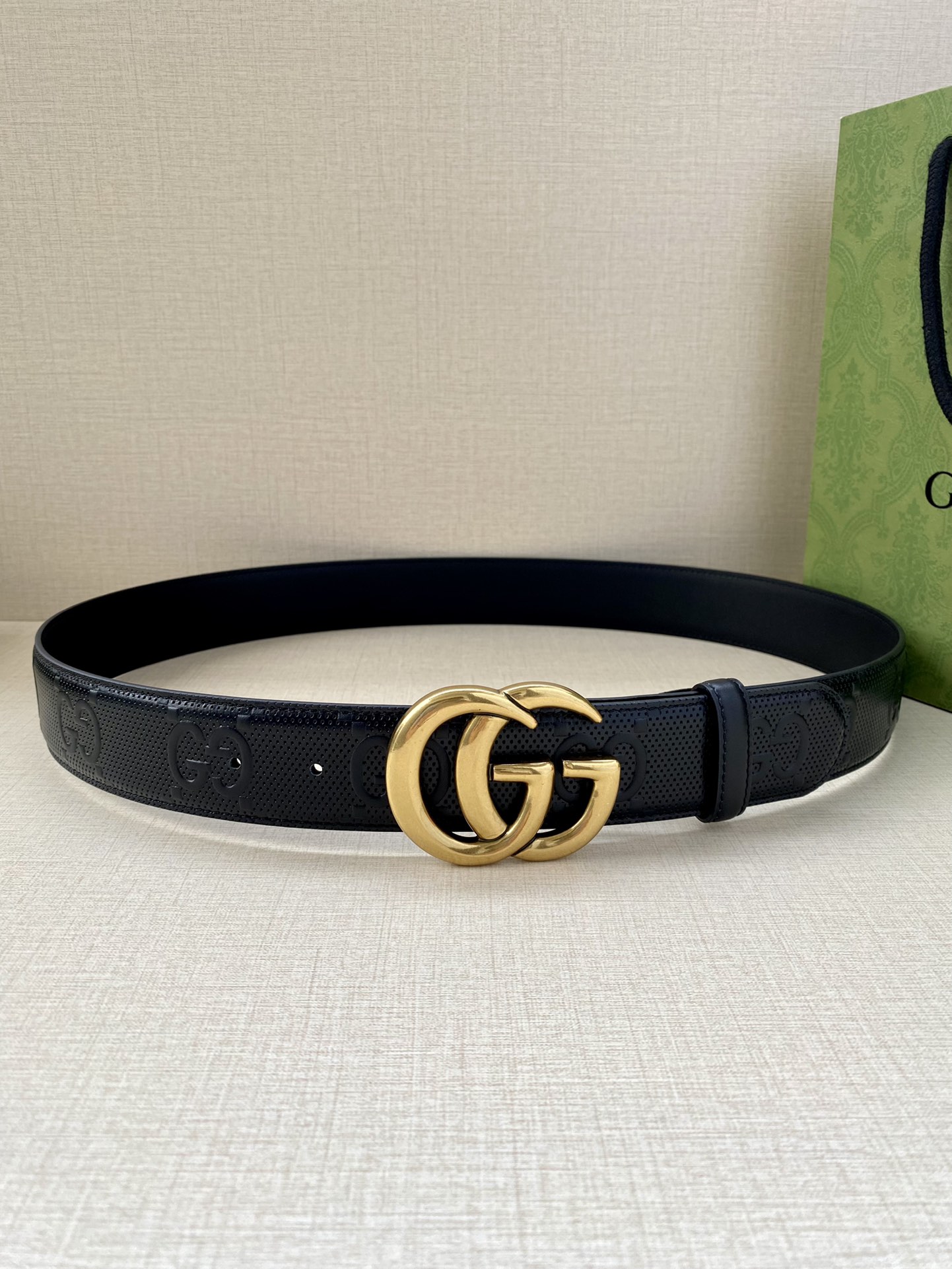 Gucci black embossed leather belt width 4.0CM