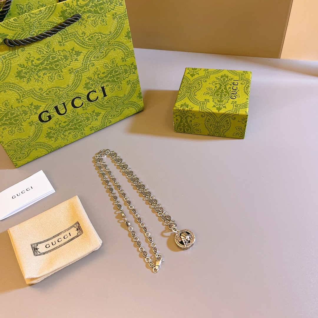 Gucci Anger Forest Series GG Bullfighting Vintage Necklace