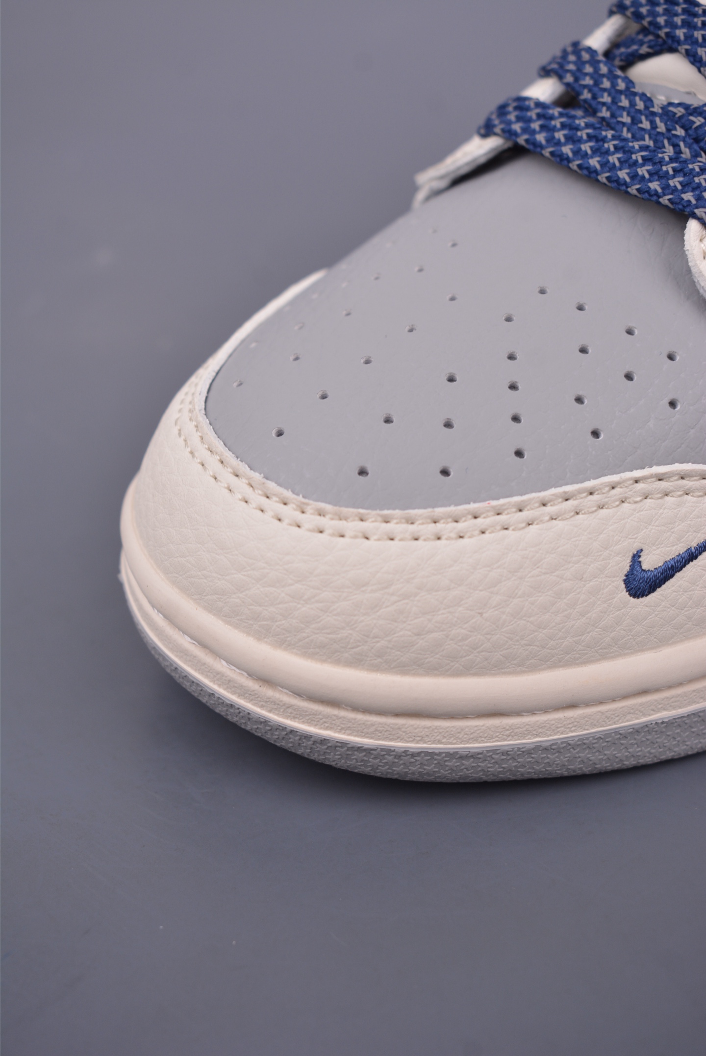Stussy x Nike SB Dunk Low sneakers White Gray Blue XS6089-593