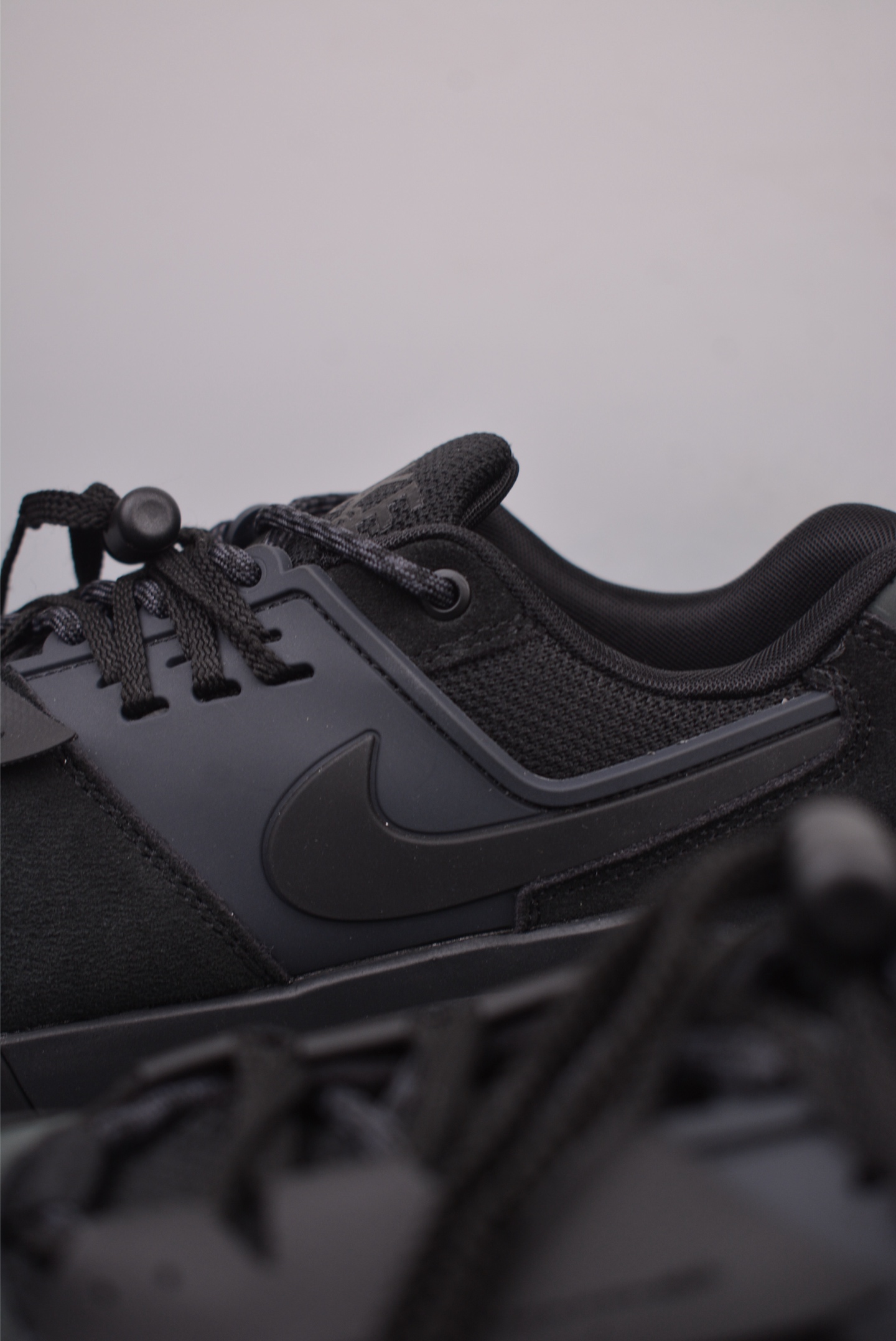 Sacai x NIKE Zegama Dome SP Black Grey running shoes HQ8618-001