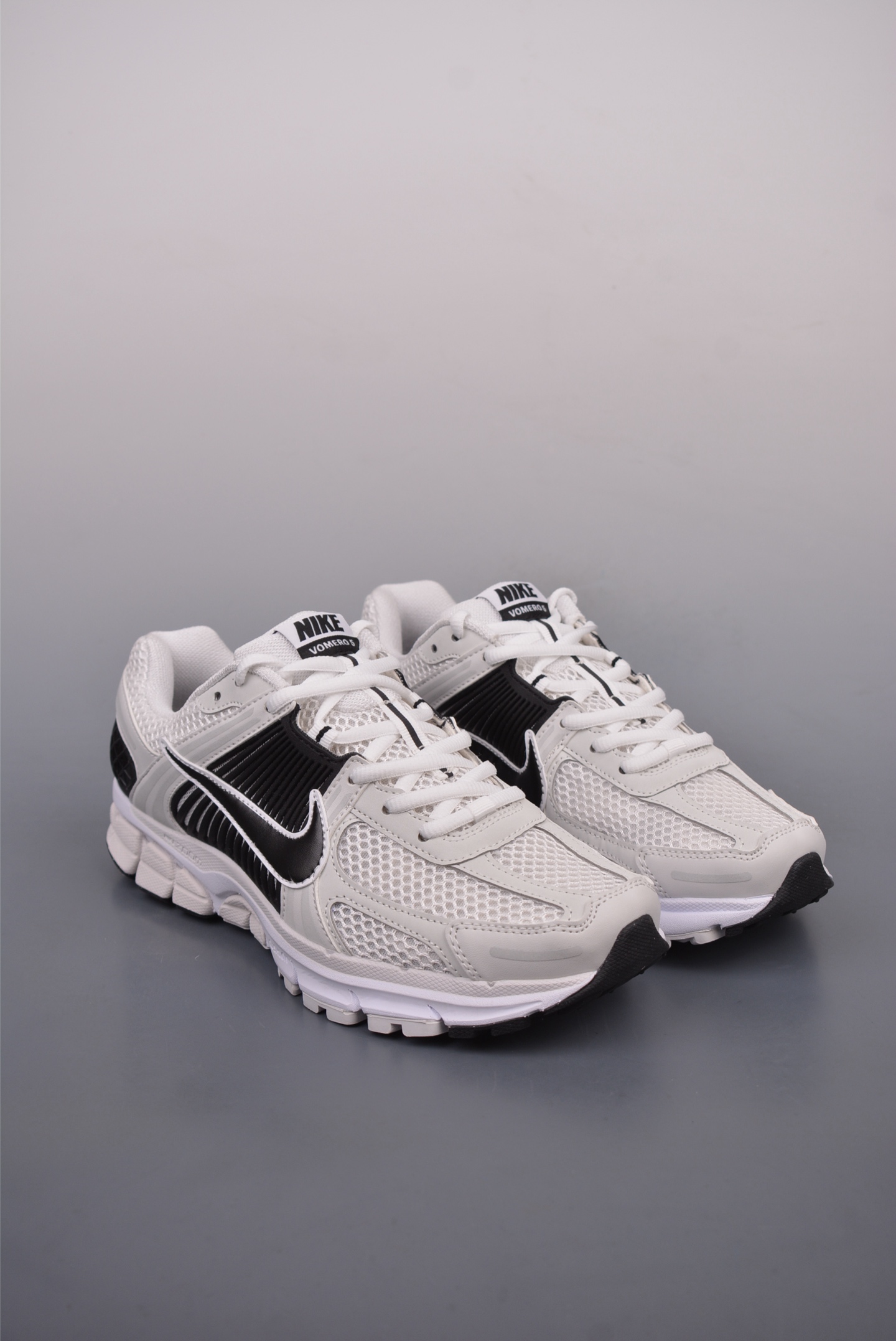 Nike Zoom Vomero 5 White and Black FB9149-101