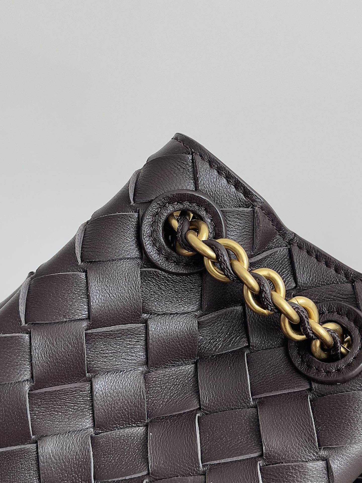 BOTTEGA VENETA New Chain Parachute Bag 817175