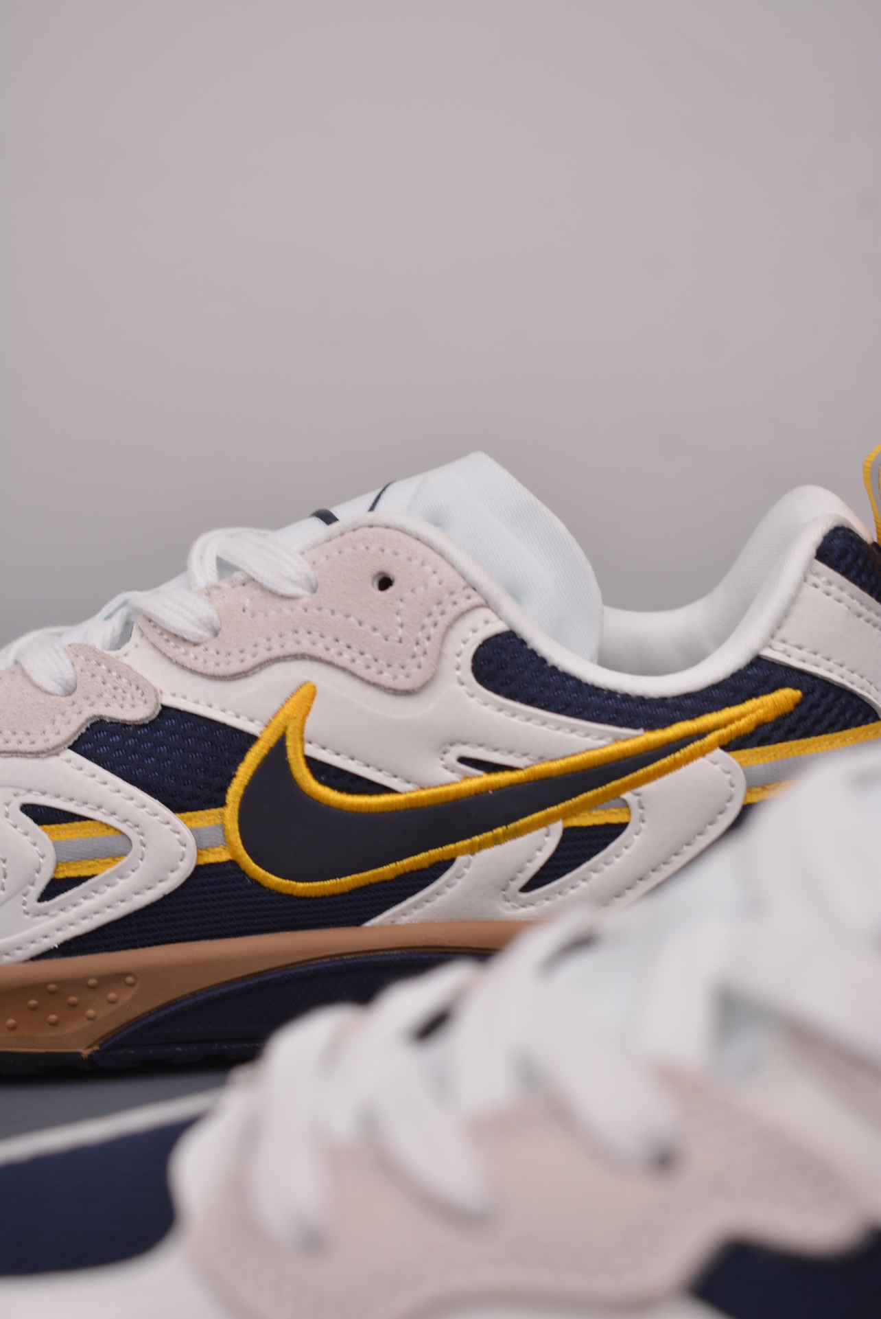 Futura x Nike Jam Breaking dark blue, yellow and white FZ8966