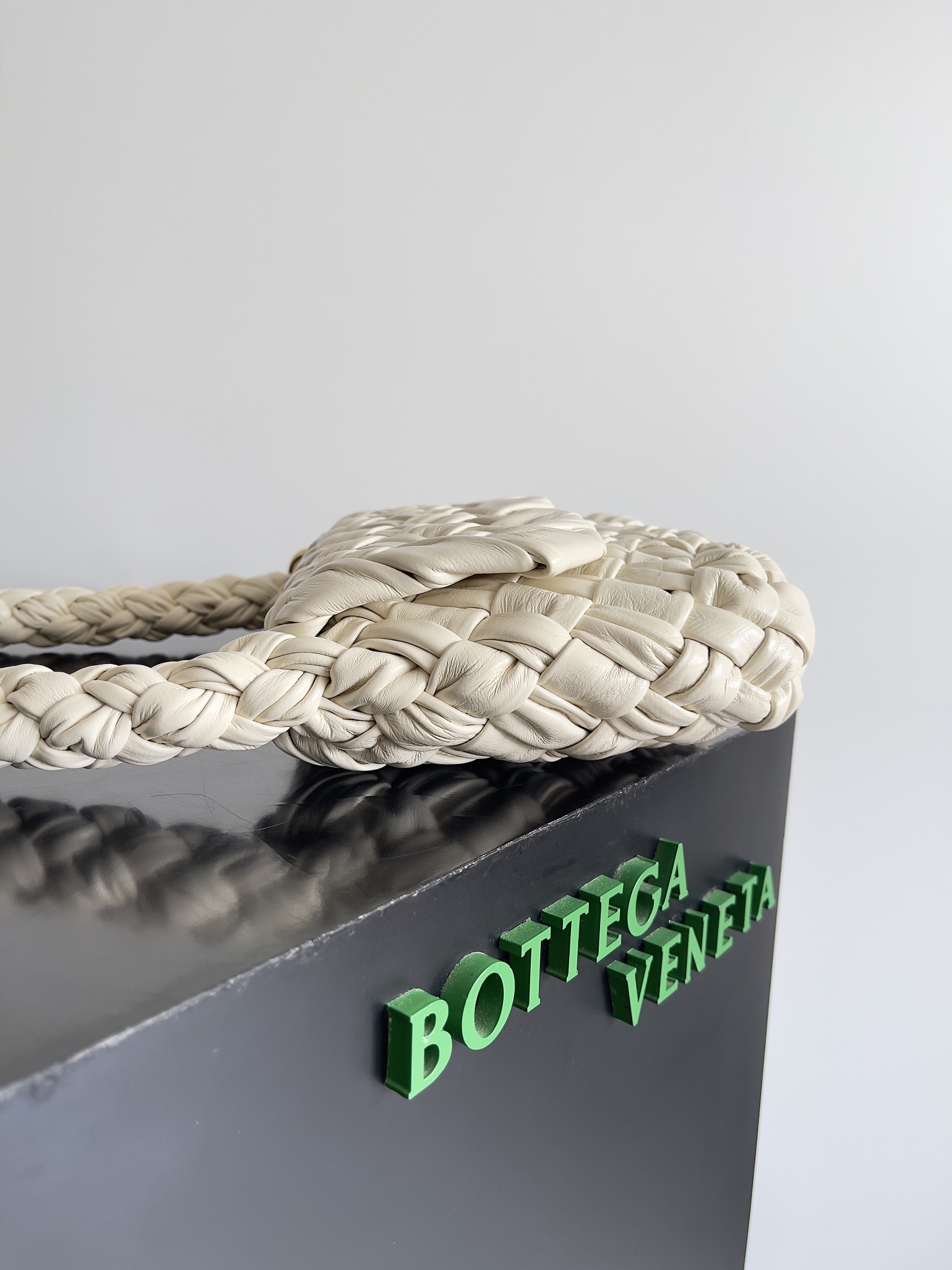 Bottega Veneta 24 Kalimero Citta Gloves 785797