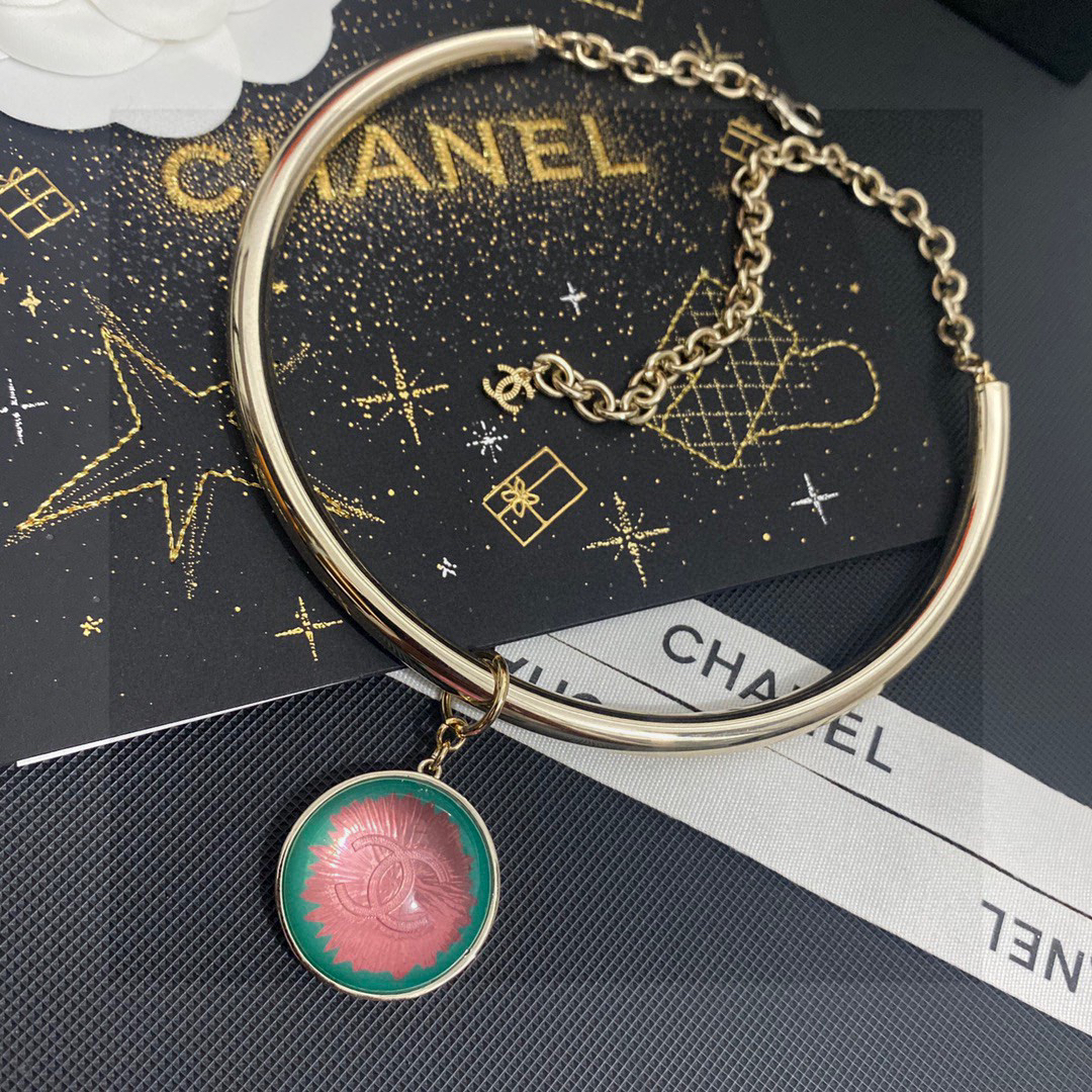 Chanel Round Pendant Choker Necklace