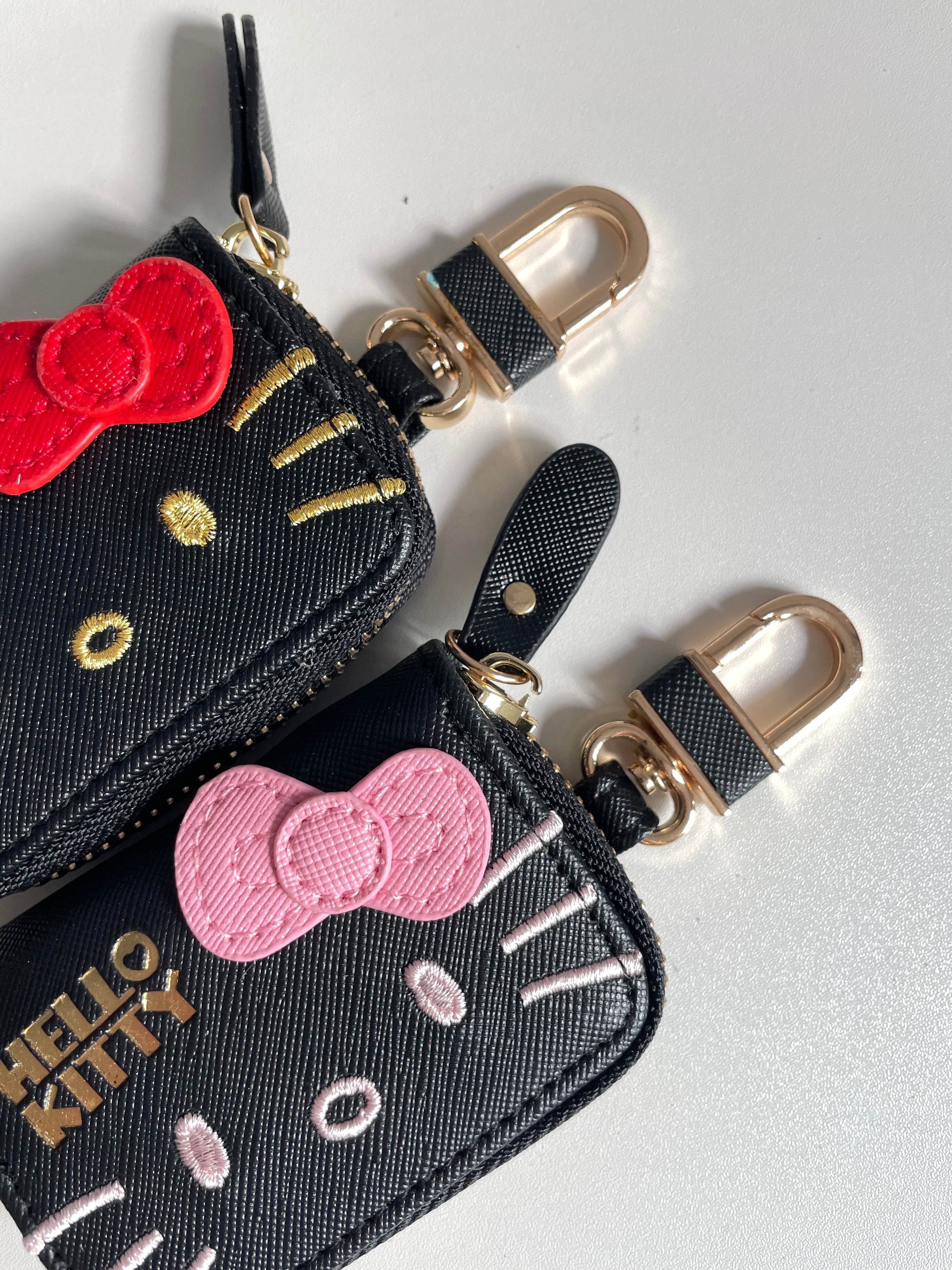 Hellokitty Cute Car Key Case for Girls and Women, Genuine Leather Embroidered Car Smart Key Chain Keychain Holder