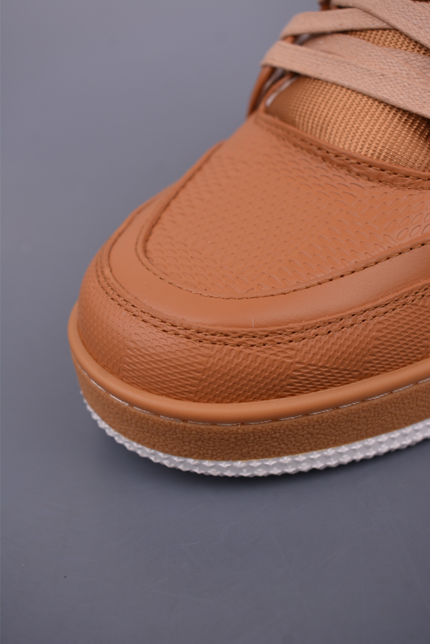 Louis Vuitton Trainer Sneaker Low “Leather Brown” 1AHTSB