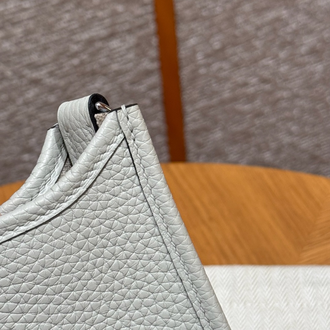 Hermès Evelyne 8UBlue glacier Handbag (Handmade to Order)