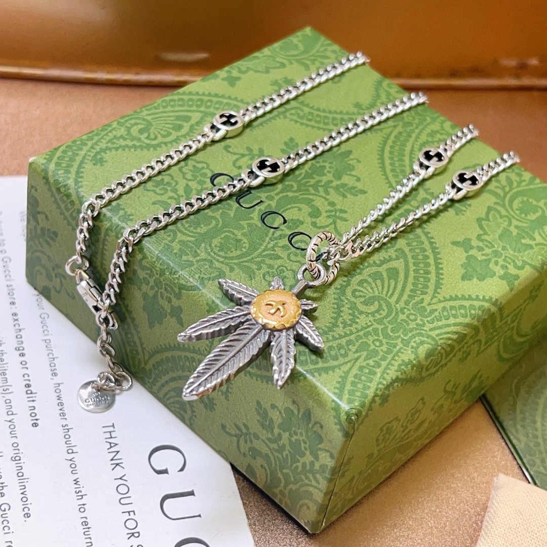 Gucci Anger Forest Series Coconut Leaf Flat Chain Necklace