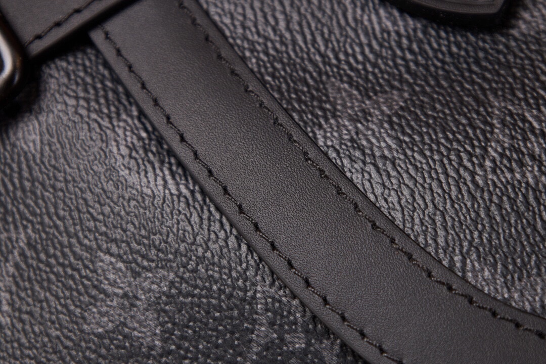 Louis Vuitton saumur backpack M45913