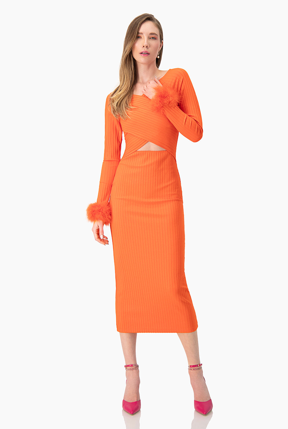 Vestido de manga larga cut out