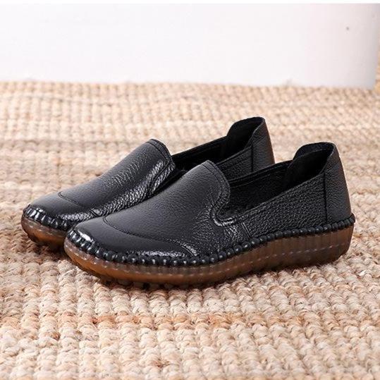 Genuine Leather Round Toe Flats Ladies Shoes for Bunions
