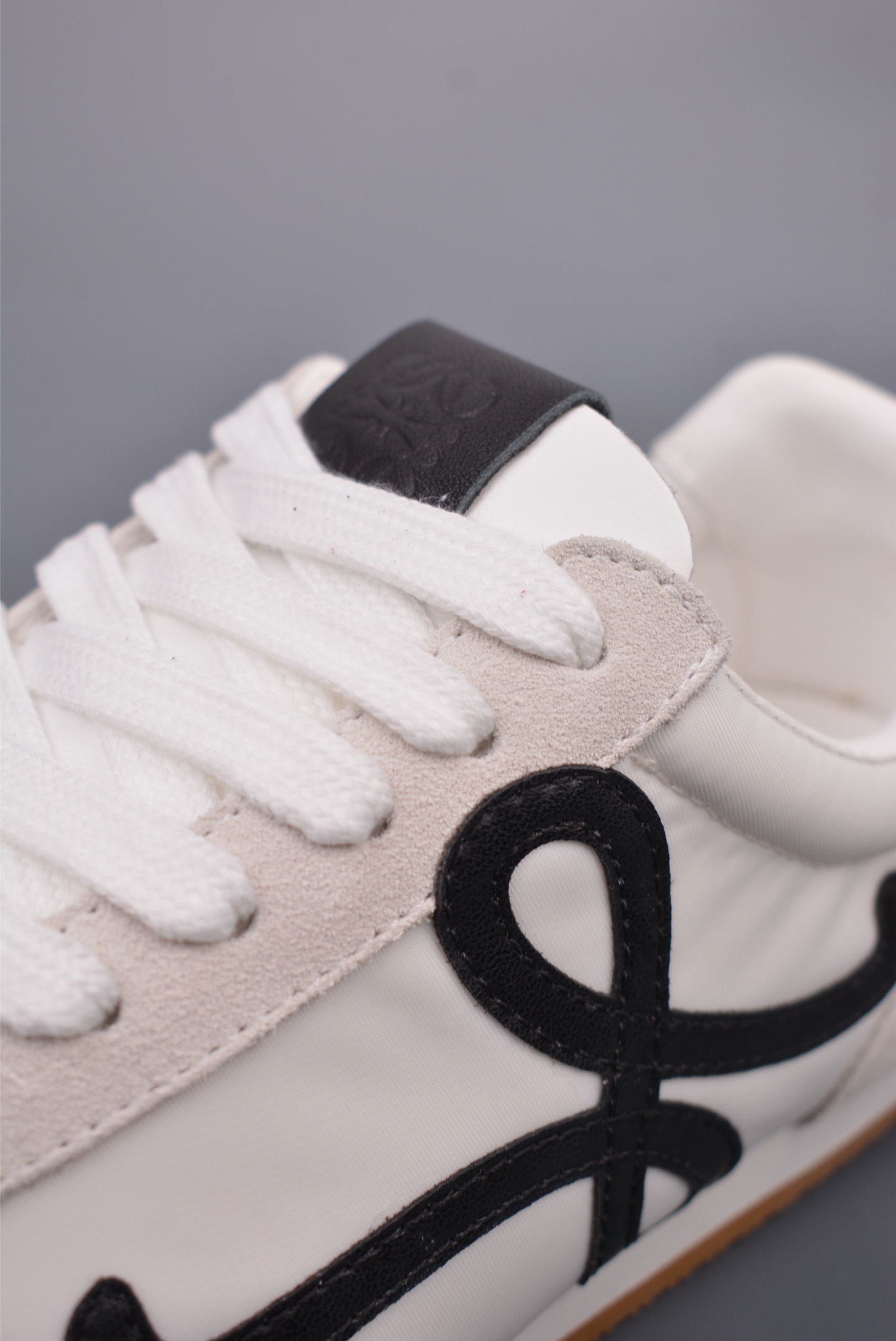 Loewe Ballet Runner 2.0 Sneakers Beige White Black M816282XB3-2101