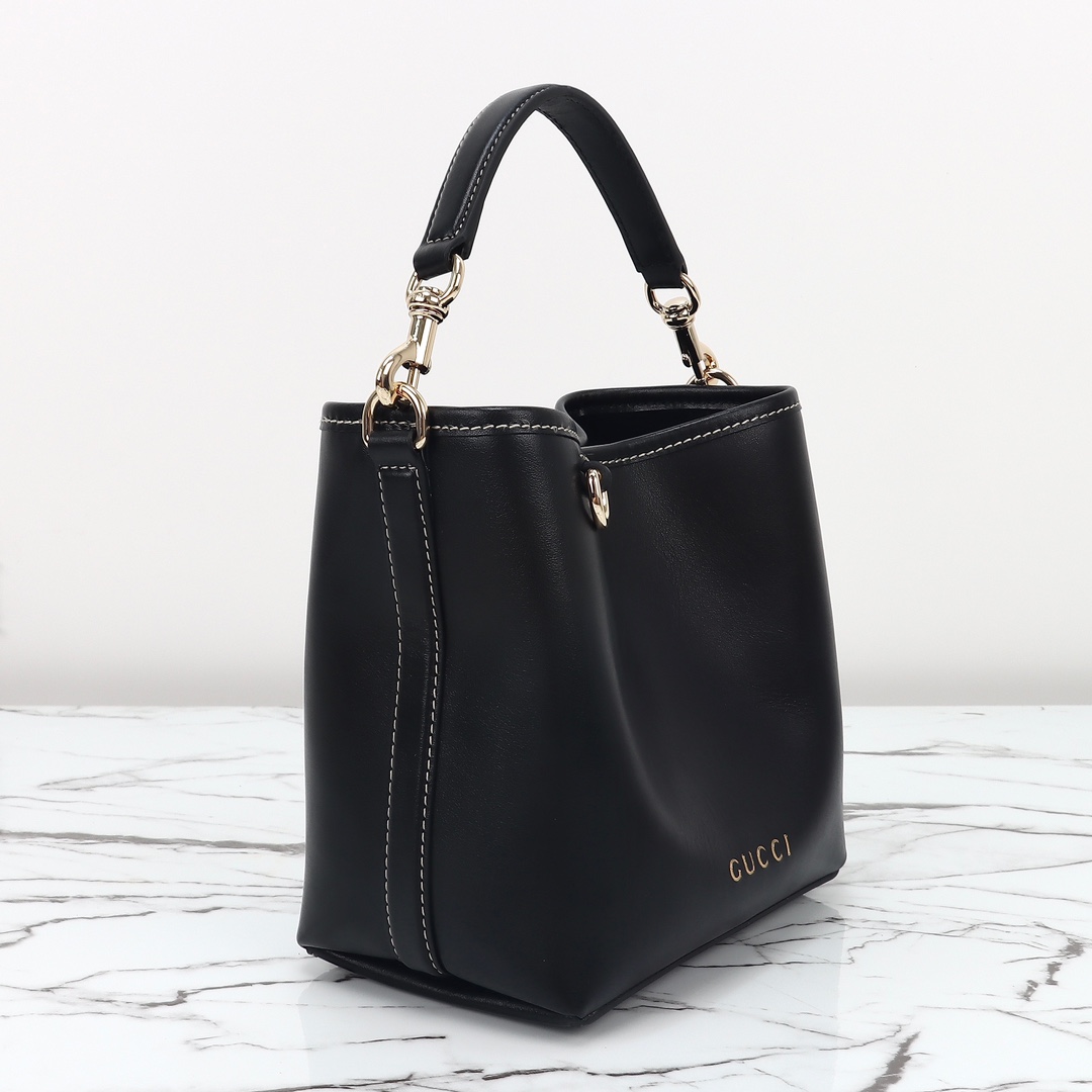 Gucci GG Emblem small bucket bag 815118 AAEC2 1000
