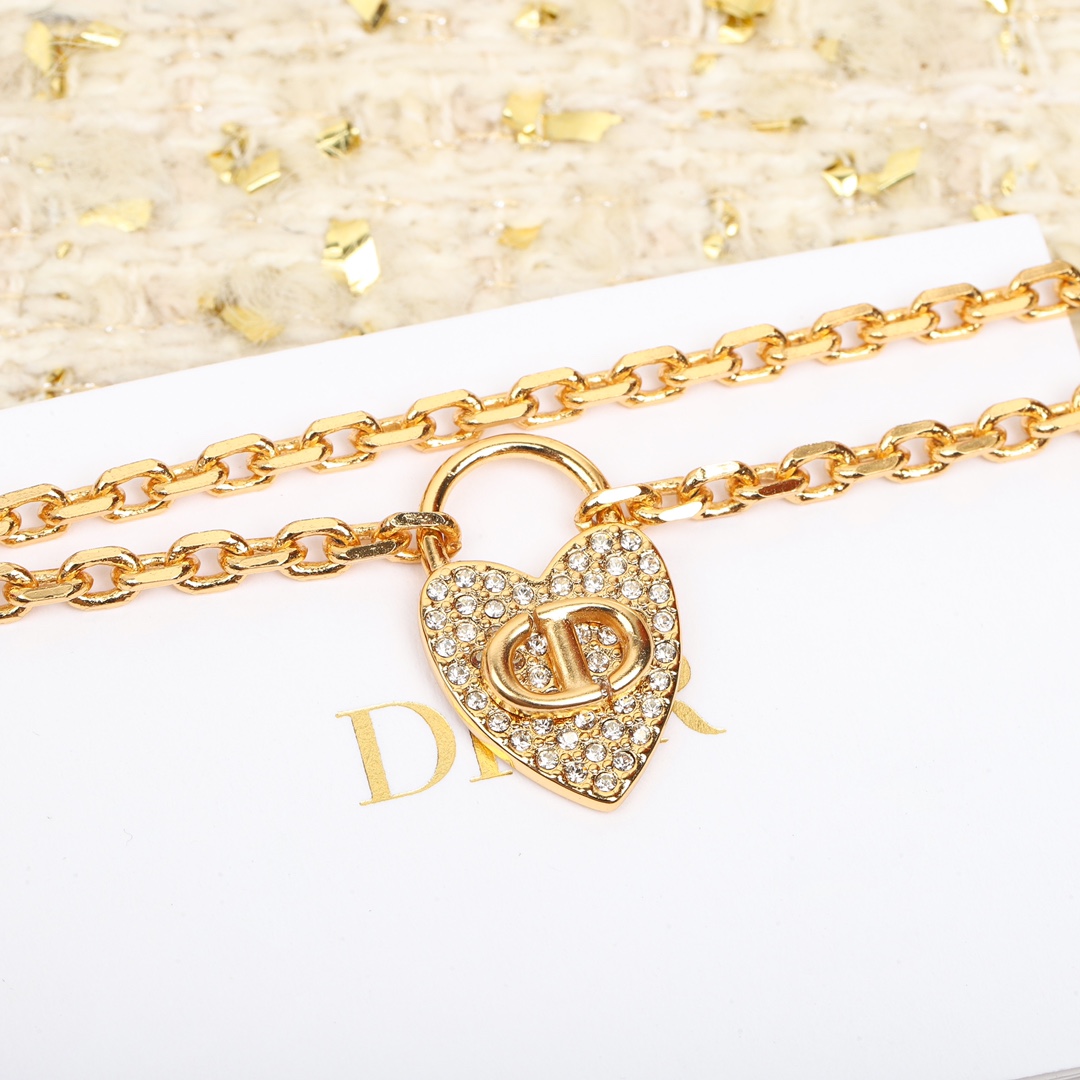 Dior CD heart necklace bracelet