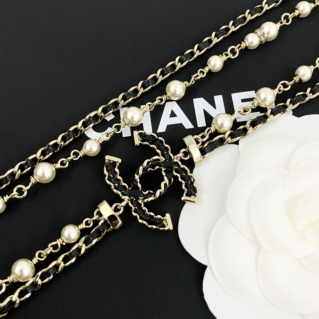 CHAN 24 black gold leather double C pearl leather necklace
