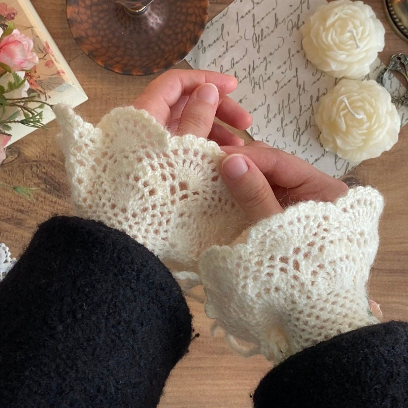 Handmade Knitted Embroidered Mittens - Adjustable Lace Gloves for a Vintage Touch 🌸✨
