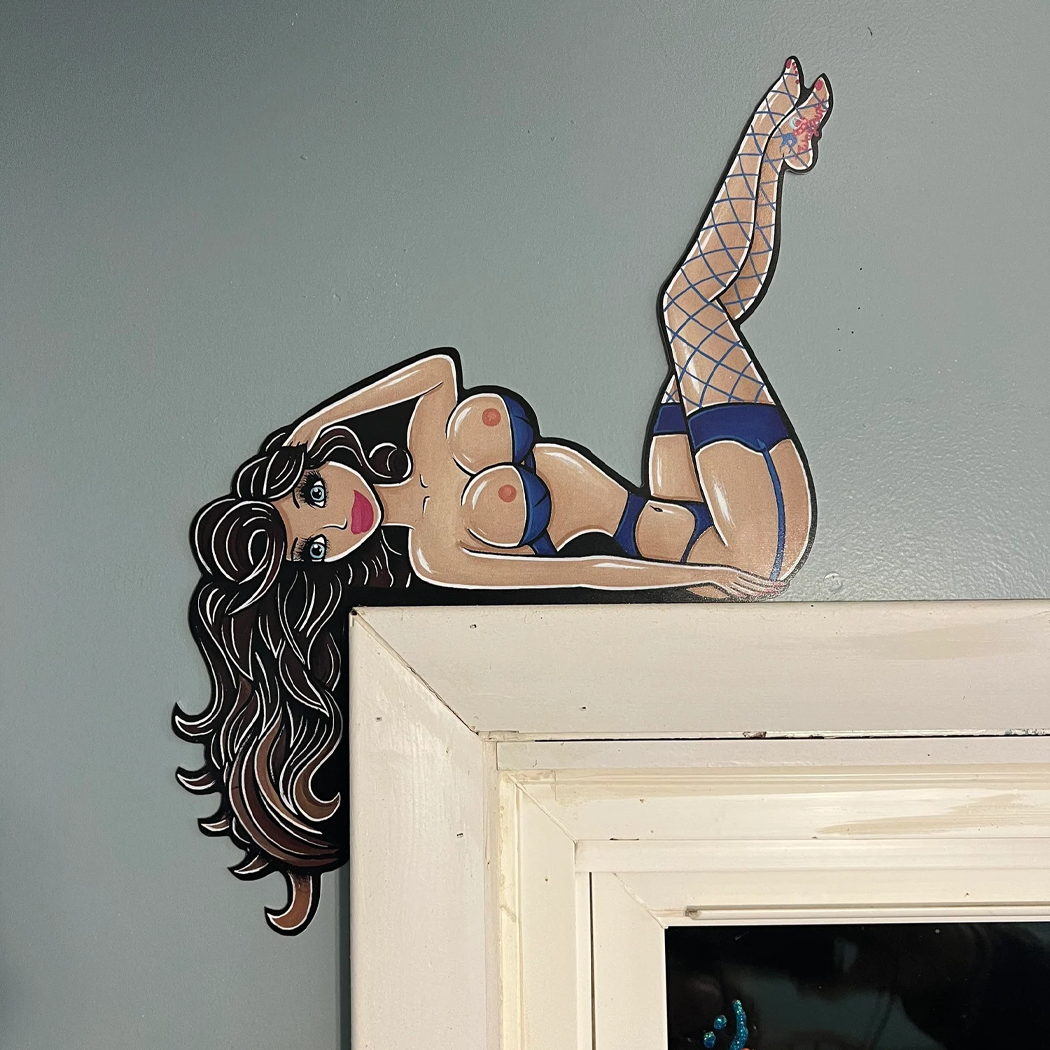 “Roxie Wildcat” Pin Up Girl Sign