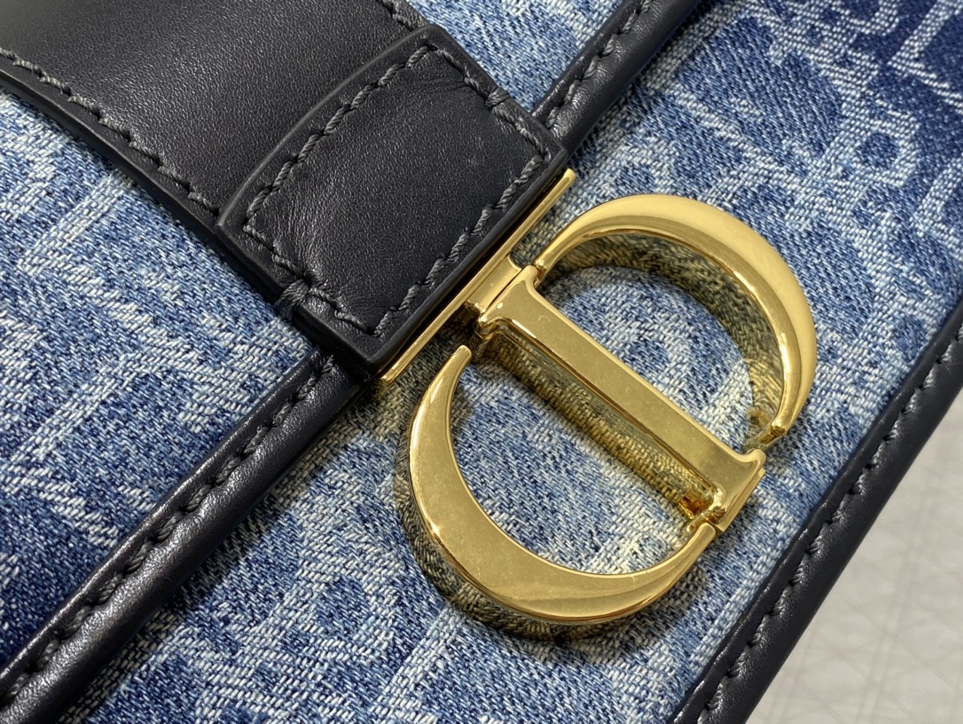 Dior Montaigne Denim Series Chain Bag