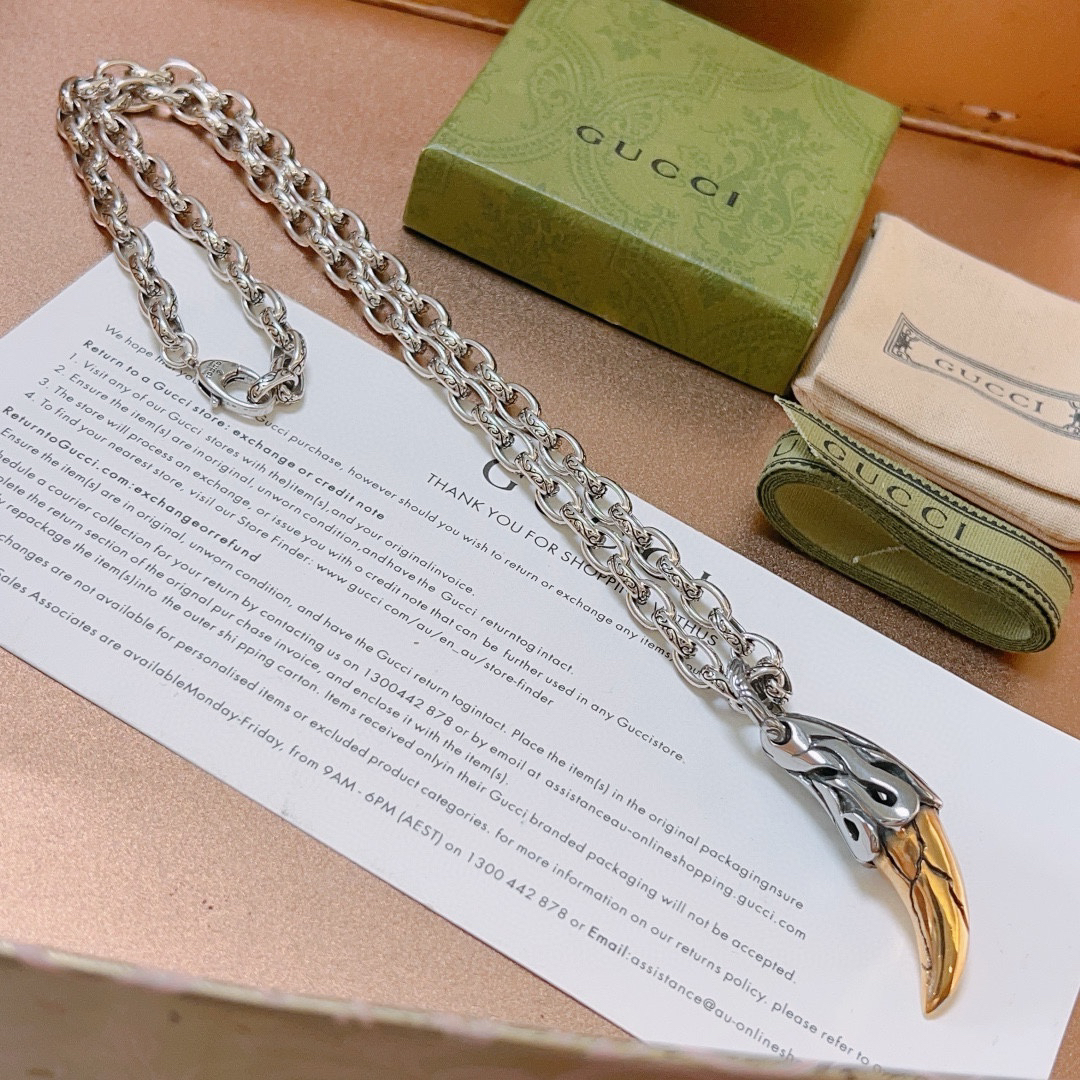 Gucci Anger Forest Series Ivory Gold Vintage Chain Necklace