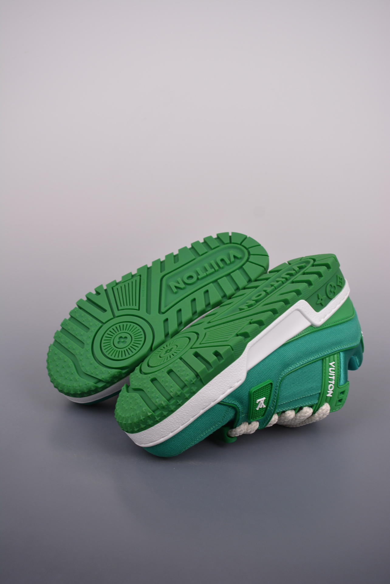 Louis Vuitton Trainer Maxi Low Sneaker green and white
