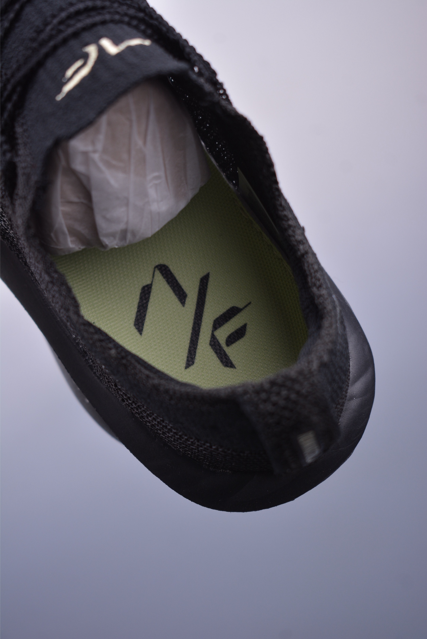 Nike Air Zoom Alphafly Next% 3 Proto running shoes knitted black, gray and yellow HV6350-001