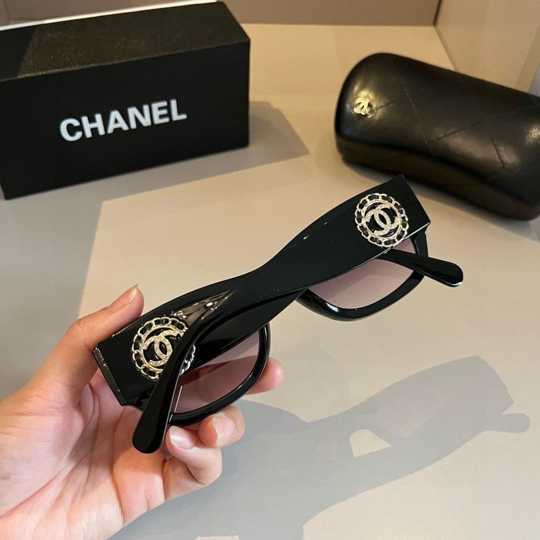 Chanel round frame sunglasses