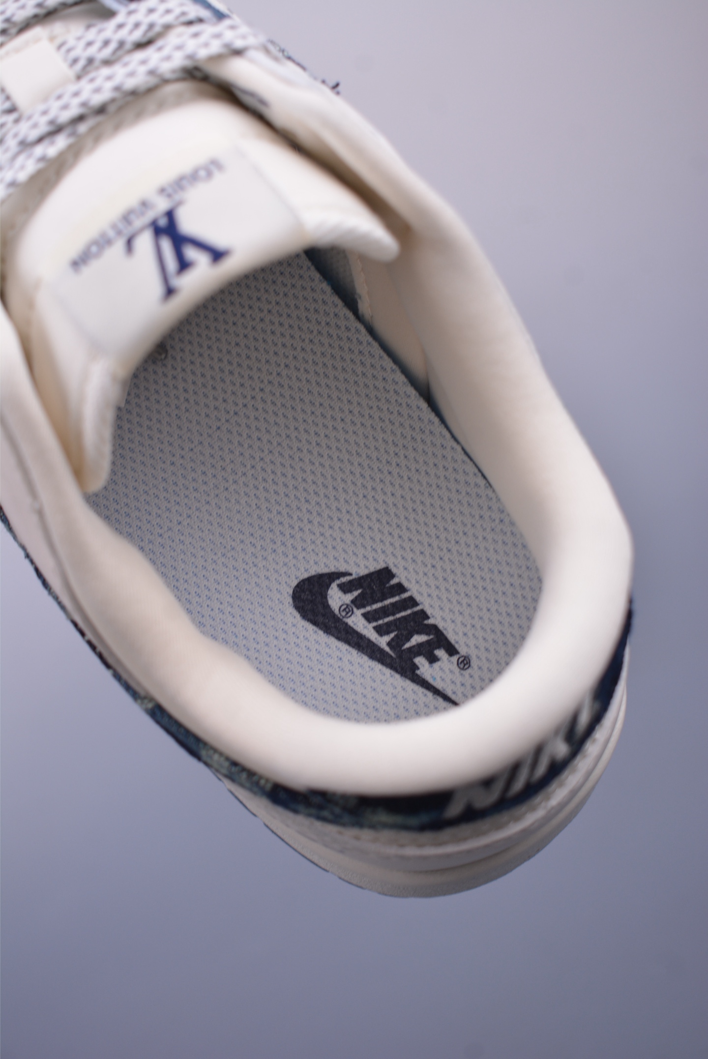 LV x Nike SB Dunk Low sneakers Denim White and Blue CH8311-288
