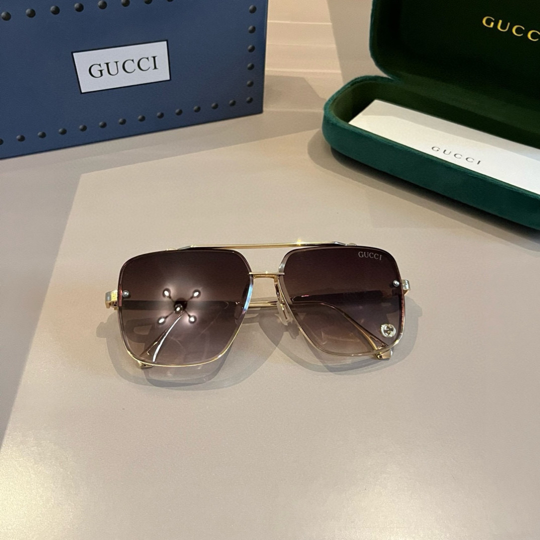 Gucci Square Frame Sunglasses
