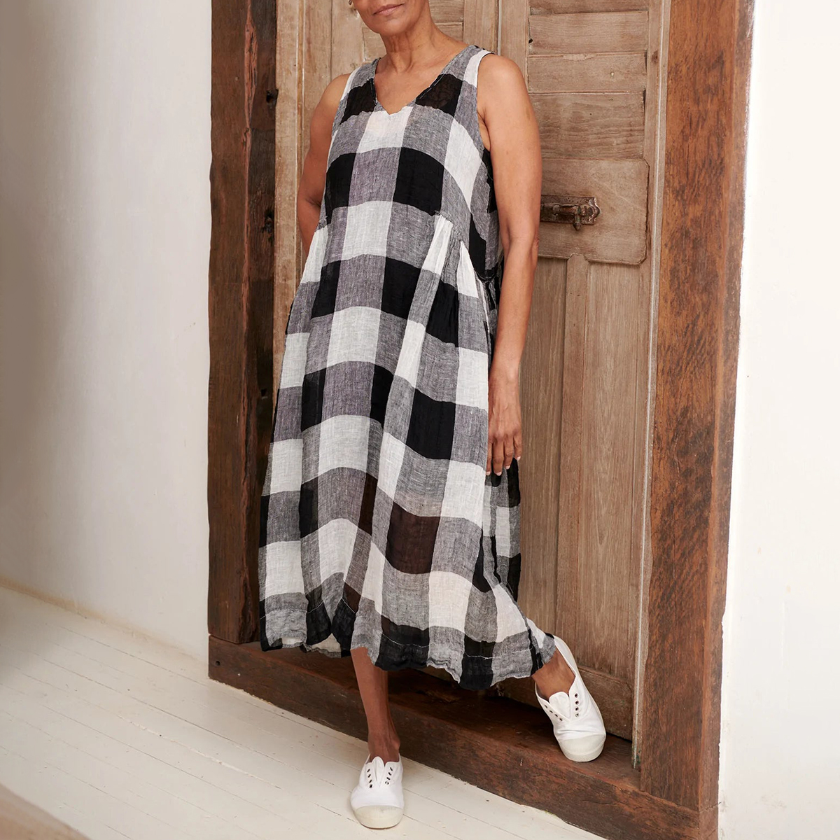 Plaid Comfortable Loose V-Neck Sleeveless Midi Dress