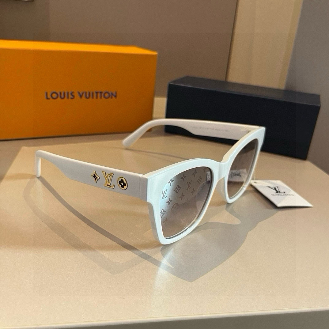 Louis Vuitton square-frame sunglasses