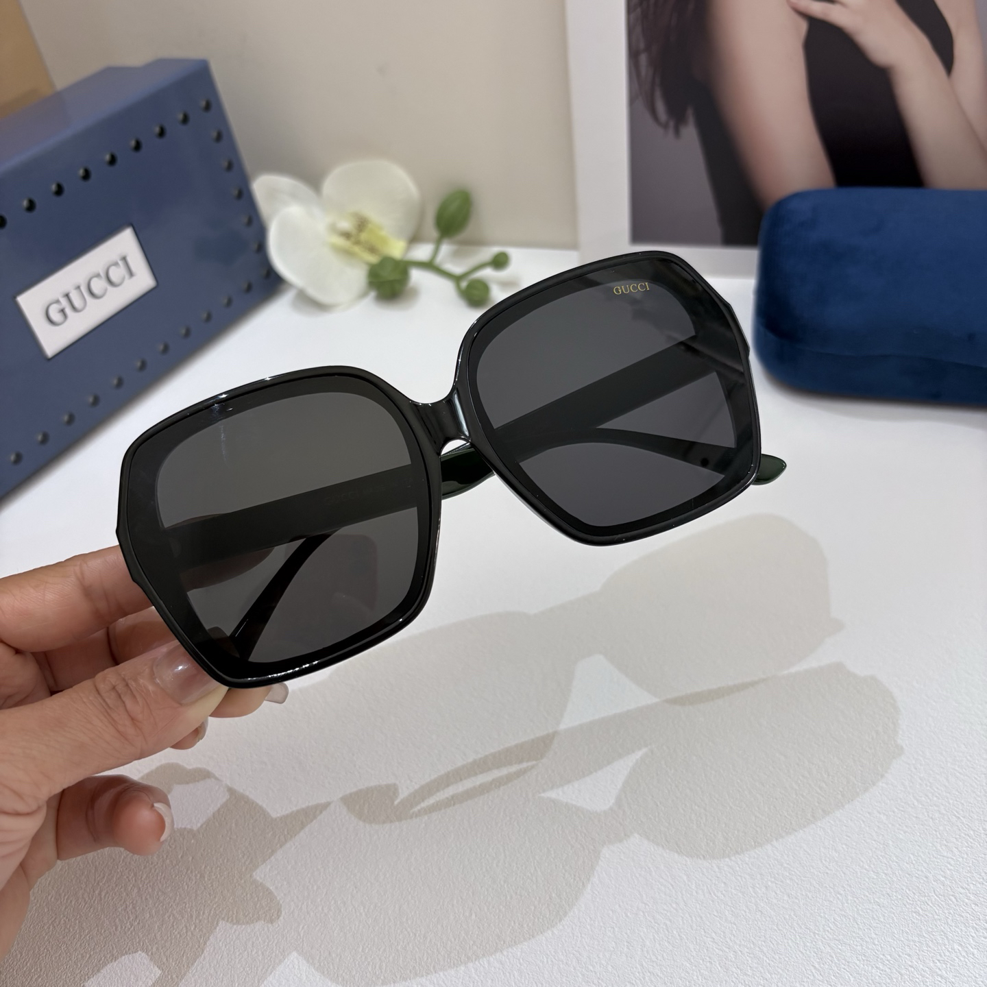 Gucci Round Frame Sunglasses
