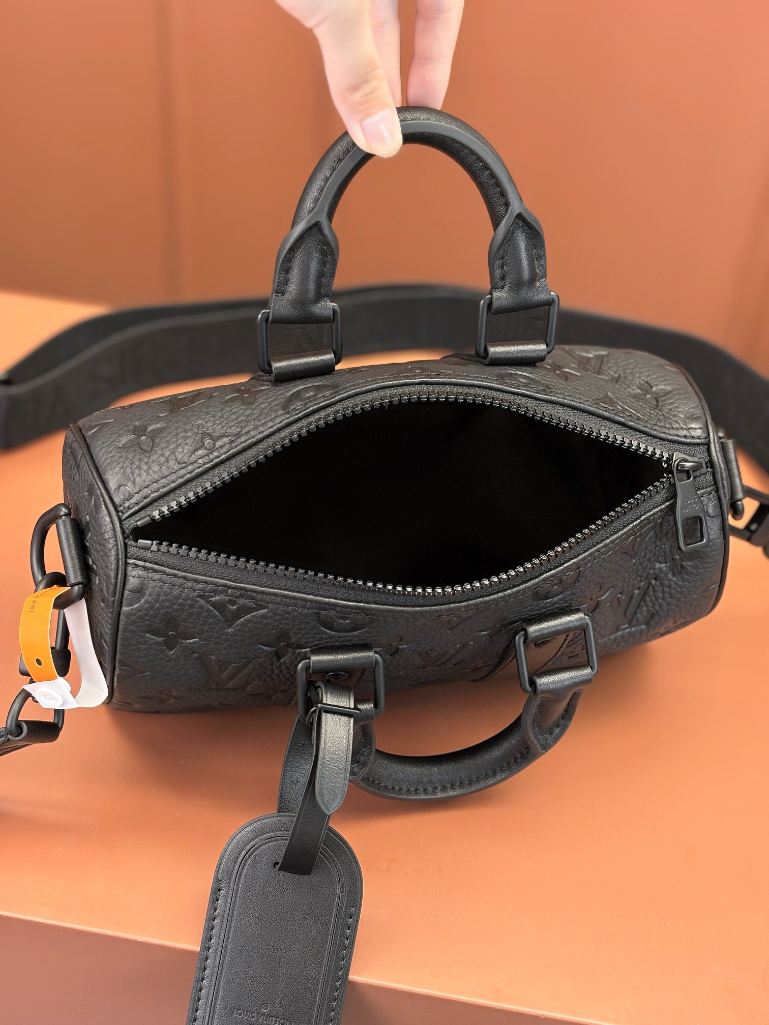 Louis Vuitton KEEPALL BANDOULIÈRE 25 Handbag M20900