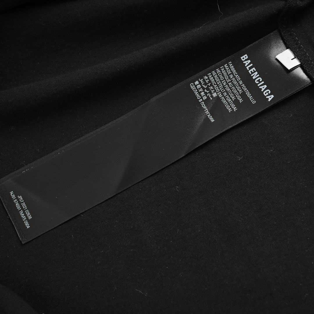 Balenciaga Music capsule collection cracked arrow print short sleeves