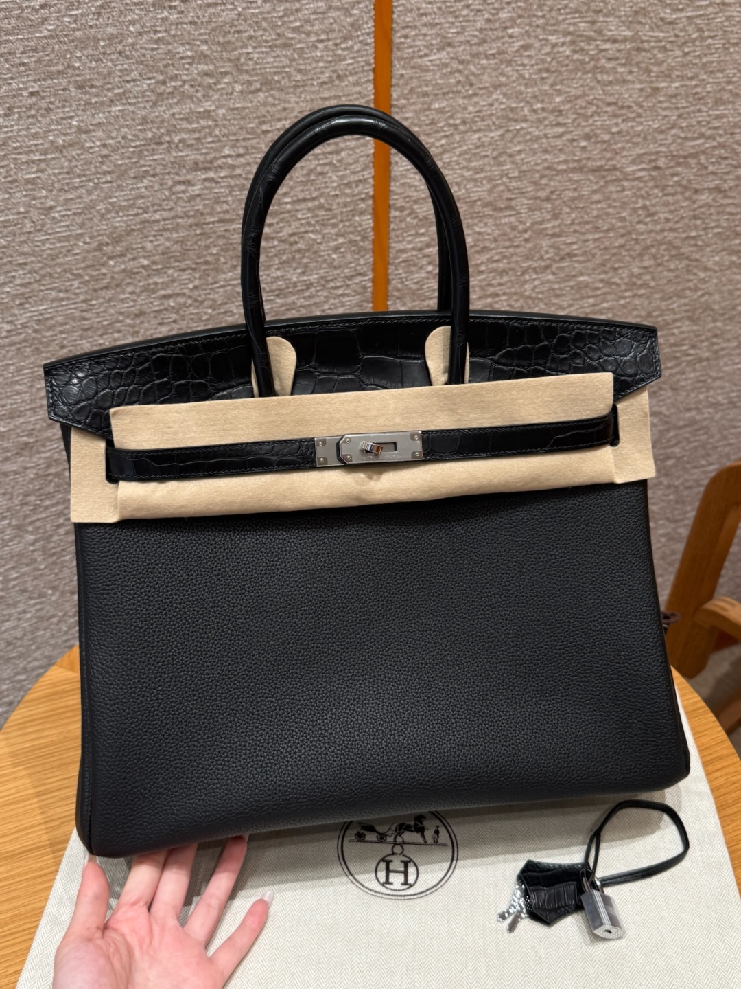 Hermès Birkin Touch 89noir Handbag (Handmade to Order)