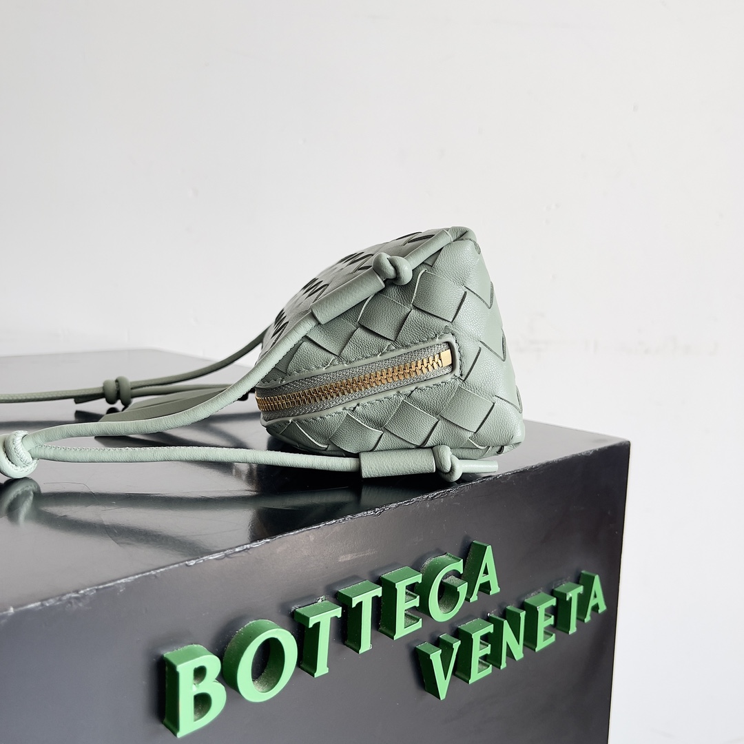 Bottega Veneta Concert Pouch Mini Bag 794258