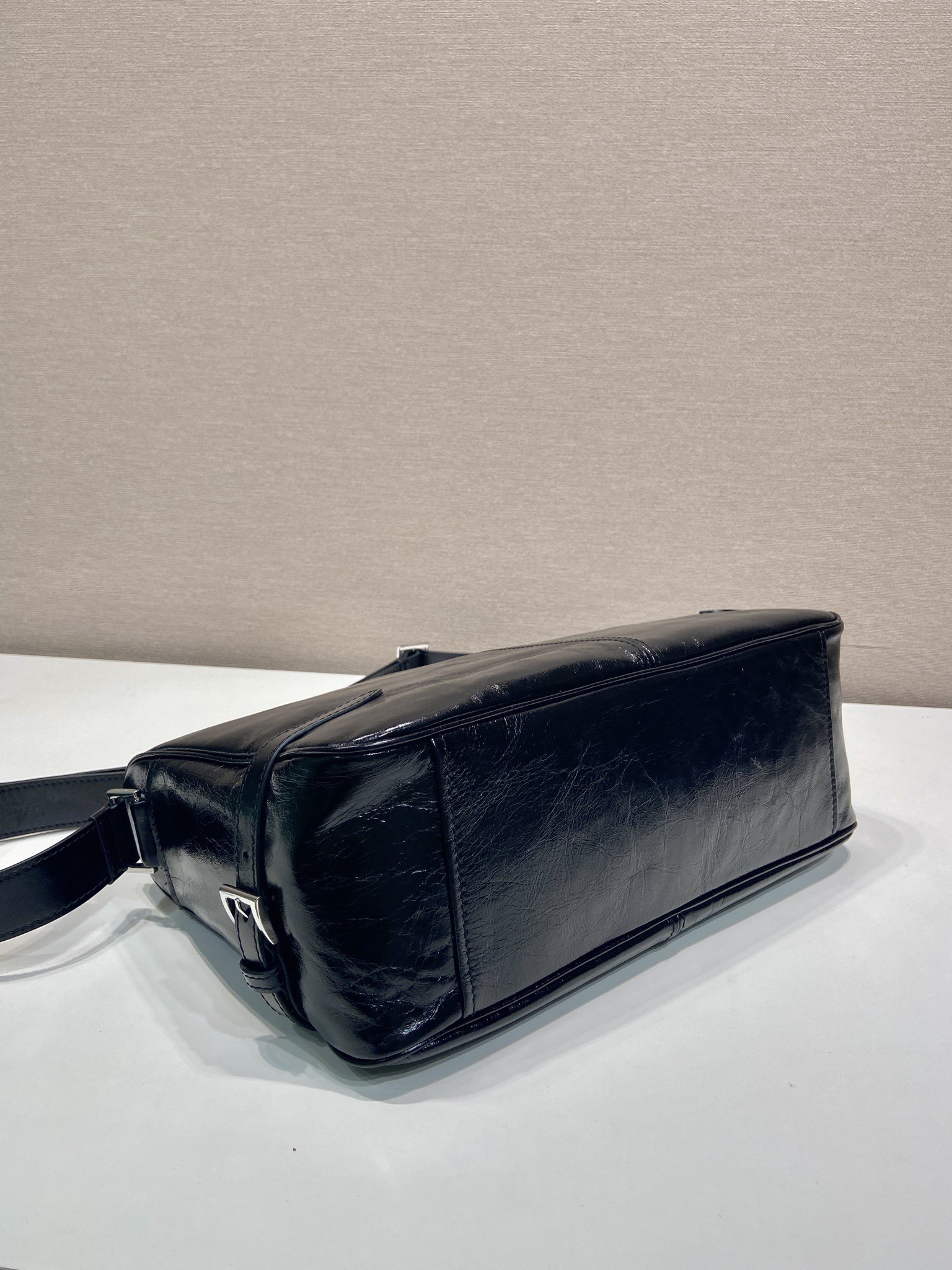 Prada waxed leather messenger bag 2VH187