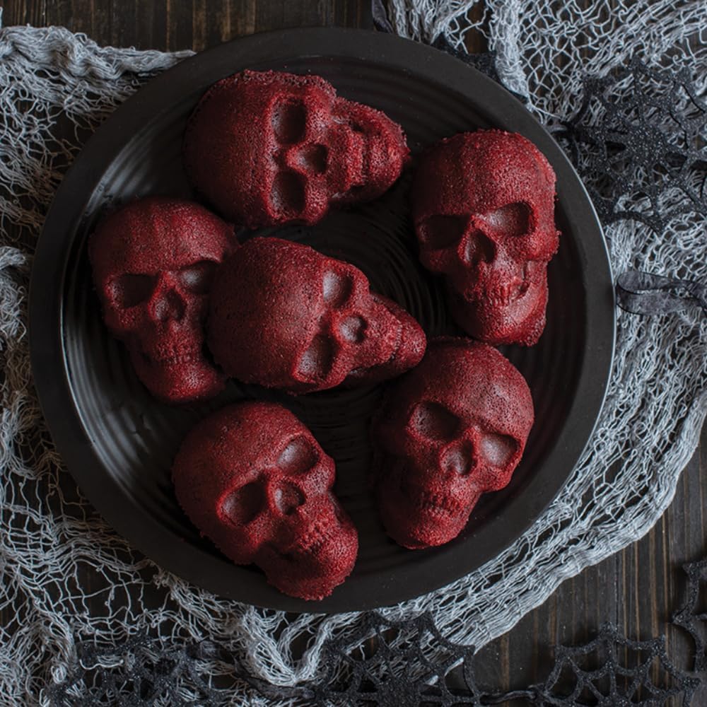 Halloween Bakeware-Haunted Skull Cakelet Pan