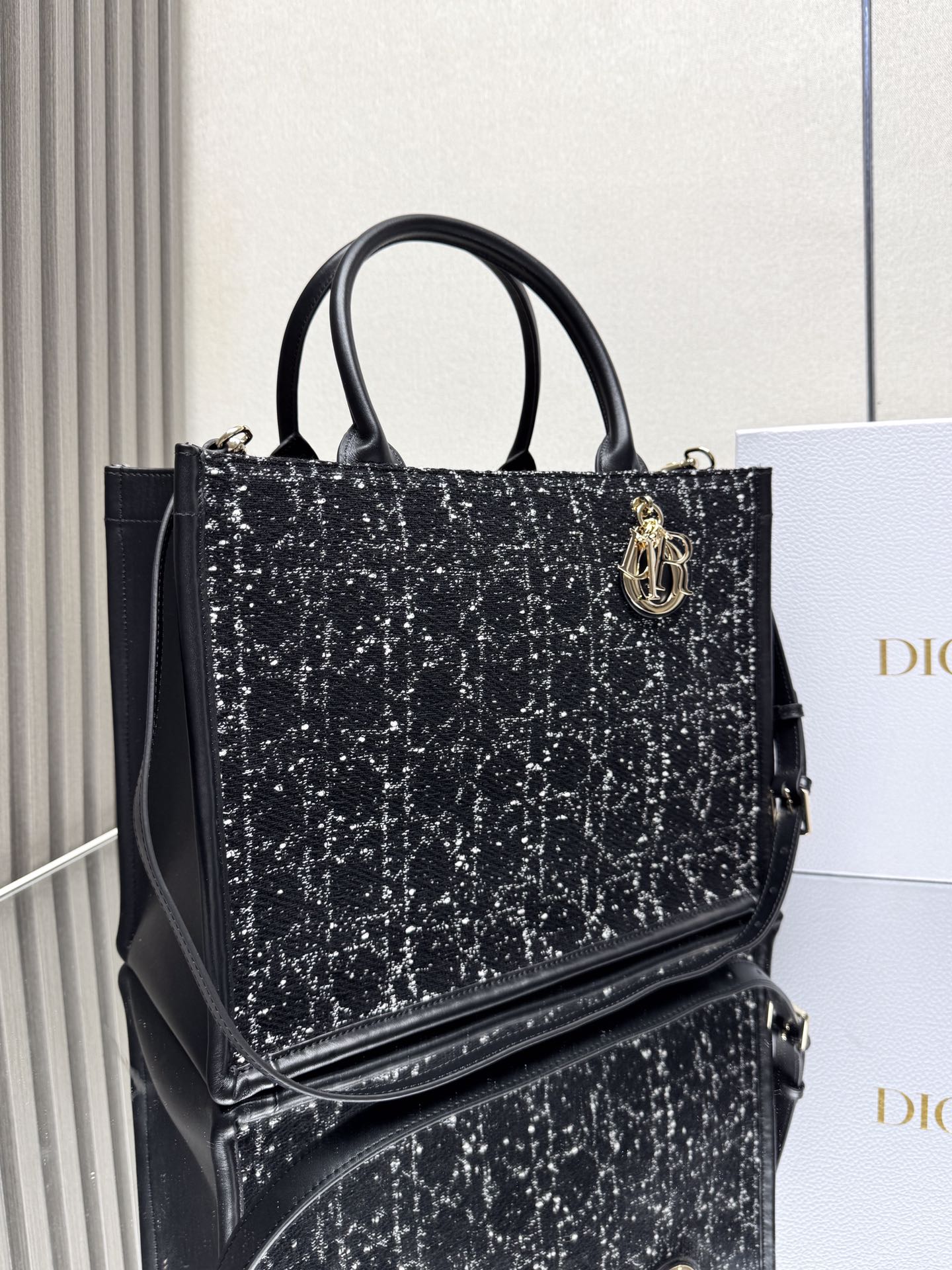 Dior BOOK TOTE handbag 7034 1324