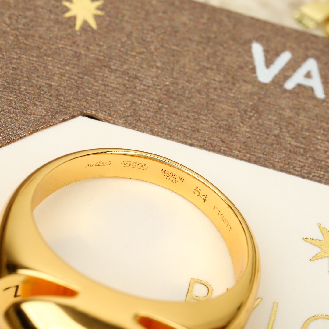 Bulgari Classic Convex Cabochon Ring
