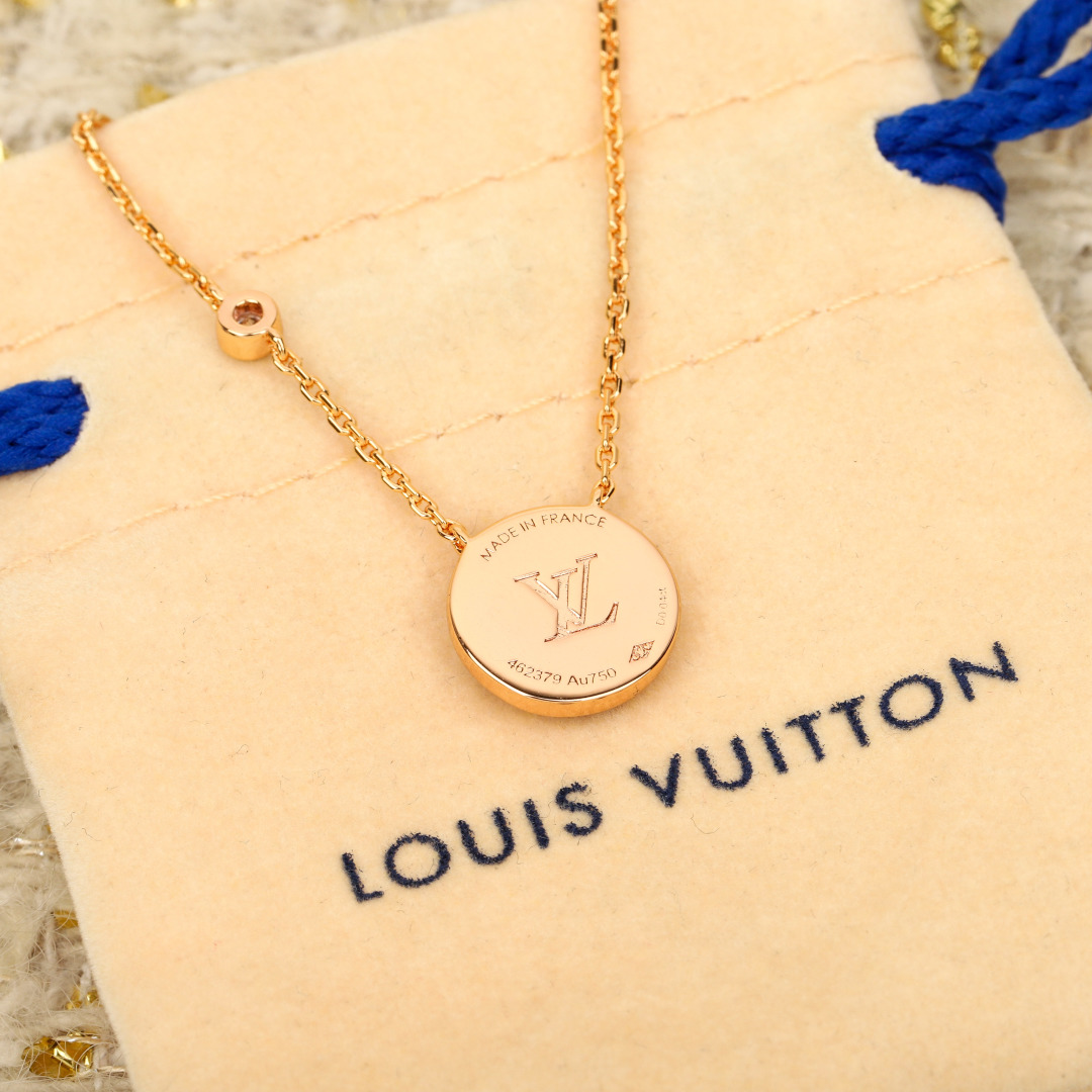 Louis Vuitton Agate Necklace