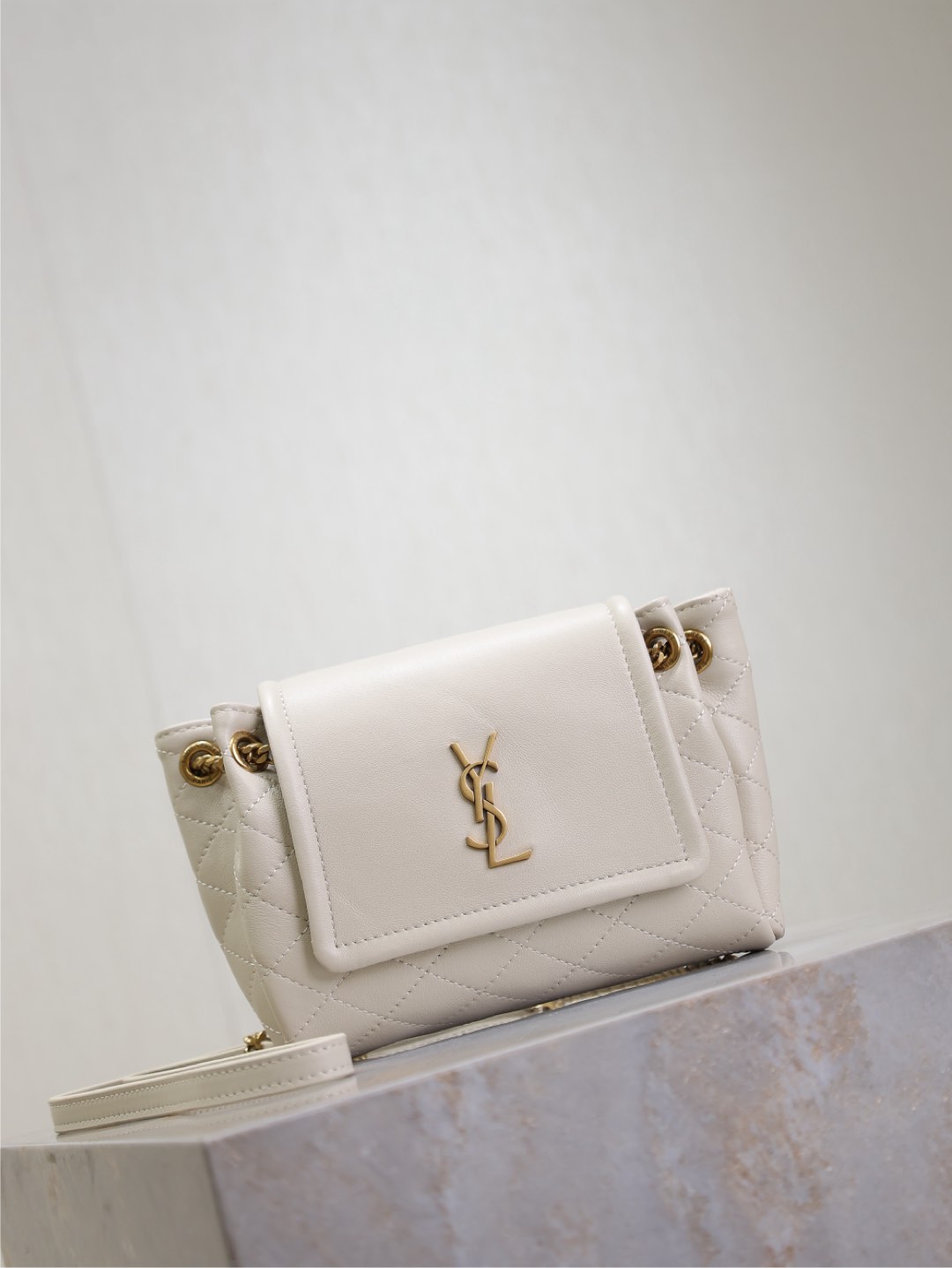Yves Saint Laurent Mini Nolita Chain Bag 672738