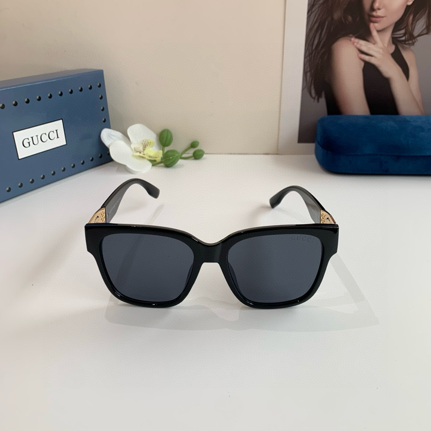 Gucci Round Frame Sunglasses