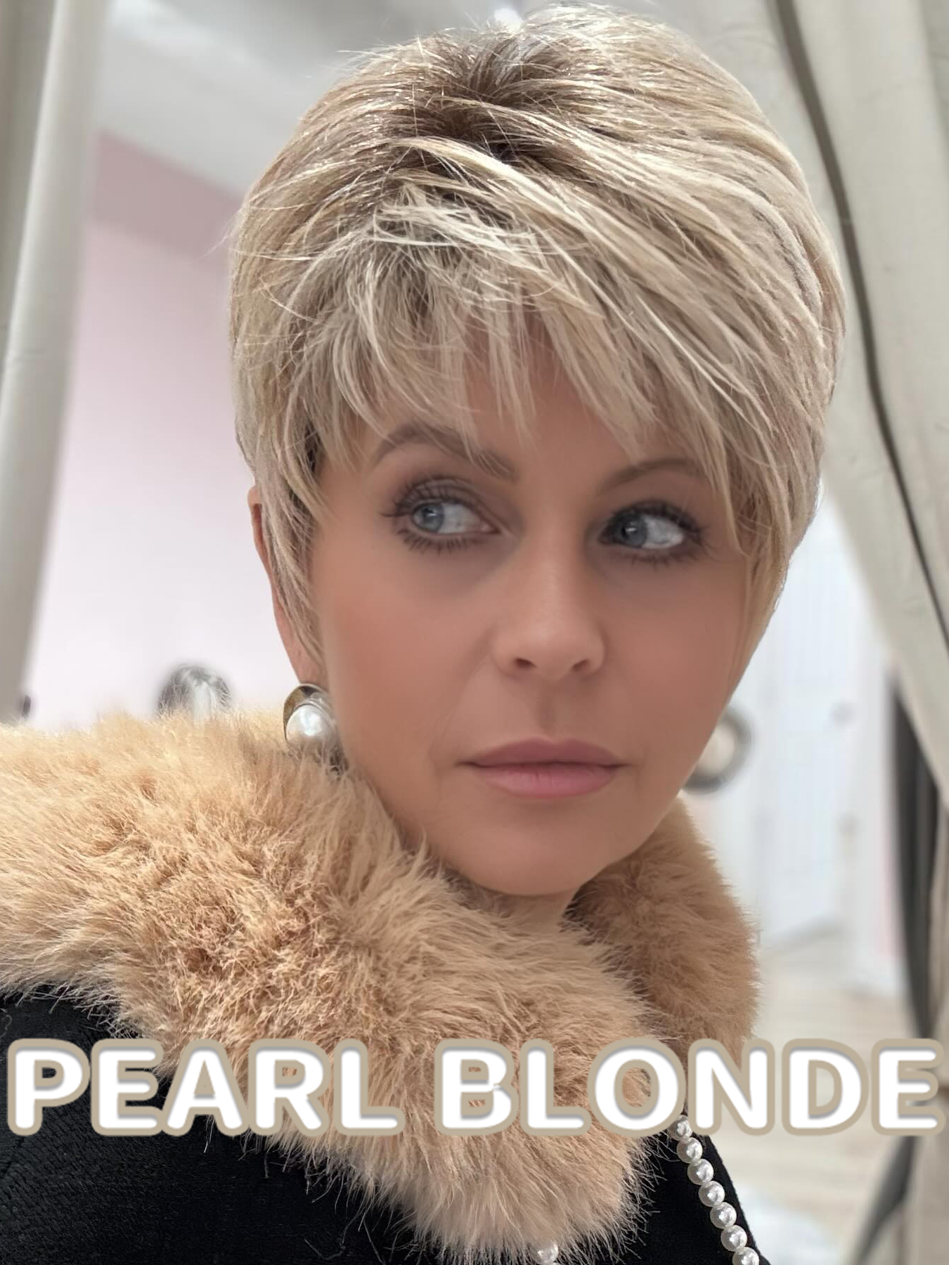 Short Chic Wig With Polished Layers