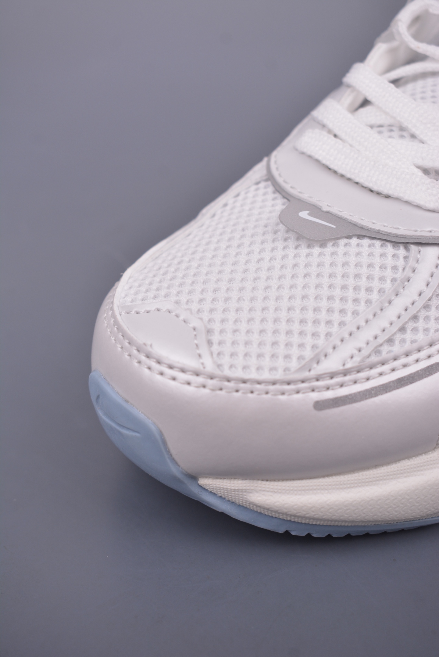 Nike Wmns V2K Runtekk Low running shoes White Silver Light Blue FD0736-009