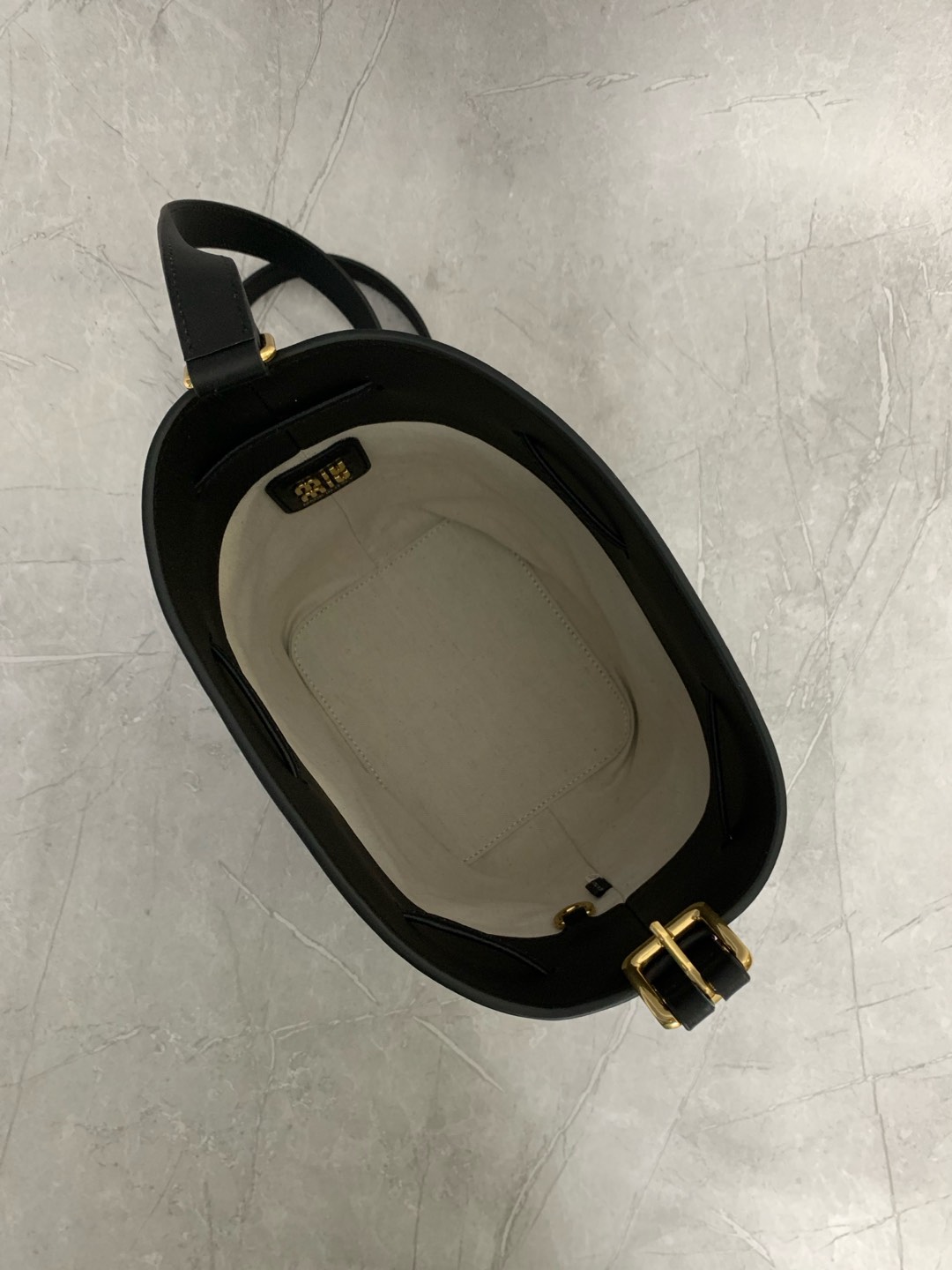 Miu Miu Bucket Bag 5BE090