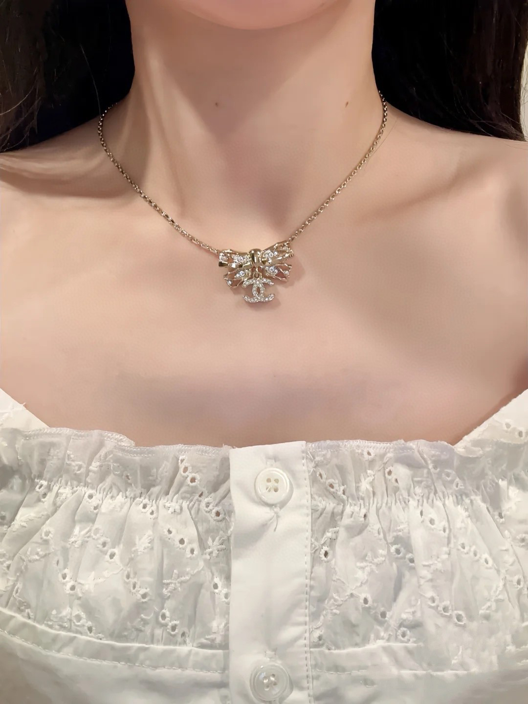 CHAN 24 Lace Bow Necklace